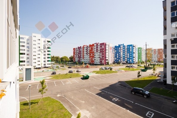 
   Продам 1-комнатную, 41.2 м², Войсковая ул, 4к13

. Фото 2.