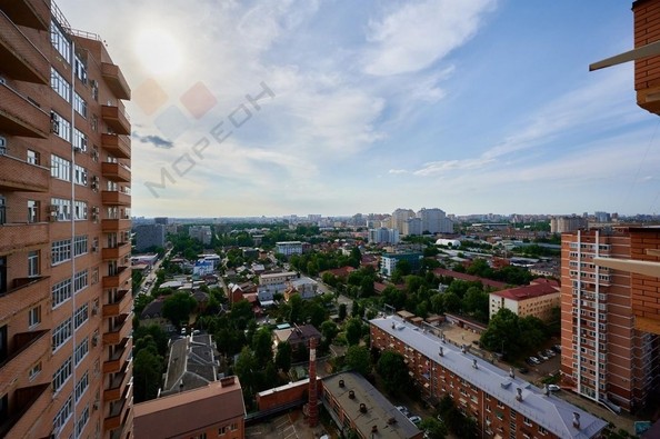 
   Продам 2-комнатную, 74.6 м², Леваневского ул, 187

. Фото 9.