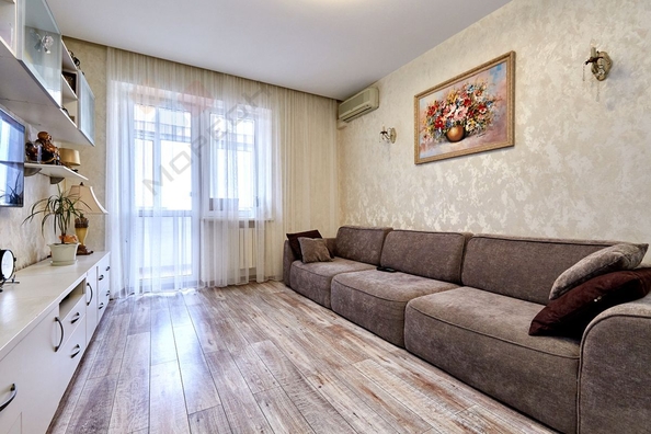 
   Продам 1-комнатную, 53 м², Дементия Красюка ул, 64

. Фото 3.