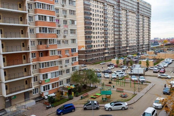 
   Продам 2-комнатную, 64.3 м², Евгении Жигуленко ул, 11к2

. Фото 16.