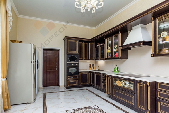 
   Продам дом, 458.9 м², Краснодар

. Фото 1.