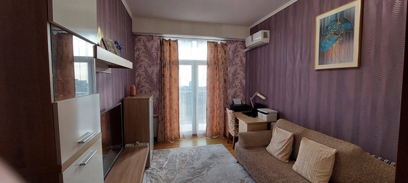 
   Продам 2-комнатную, 75 м², Дмитриевой ул, 23/3

. Фото 4.