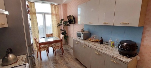 
   Продам 2-комнатную, 75 м², Дмитриевой ул, 23/3

. Фото 17.