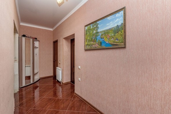 
   Продам 2-комнатную, 58.8 м², 1-го Мая ул, 536/1

. Фото 13.