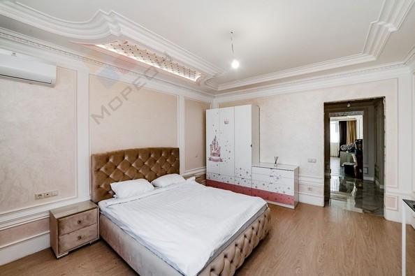 
   Продам 4-комнатную, 150 м², Дальняя ул, 8к1

. Фото 12.