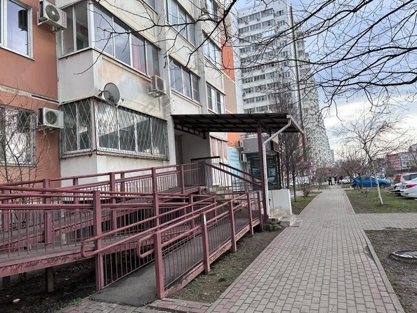 
   Продам помещение свободного назначения, 19.6 м², Байбакова Н.К. ул, 6

. Фото 10.