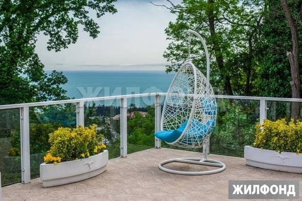 
   Продам дом, 300 м², Сочи

. Фото 1.