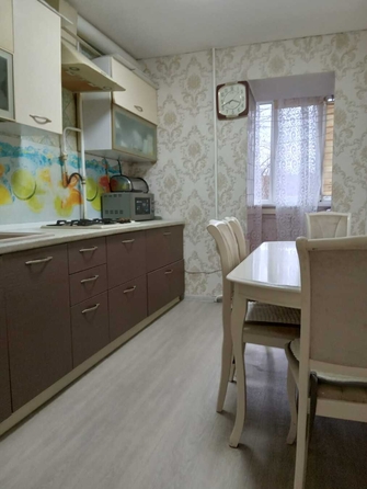 
   Продам 3-комнатную, 70 м², Новороссийская ул, 259

. Фото 32.