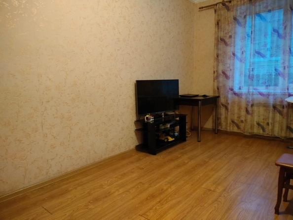 
   Продам 1-комнатную, 40 м², Волнухина ул, д 18

. Фото 7.