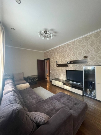 
   Продам 1-комнатную, 52 м², Тургенева ул, д 43

. Фото 4.