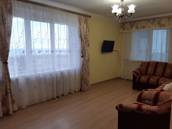 
   Продам 2-комнатную, 46 м², Северный мкр, д 6

. Фото 11.