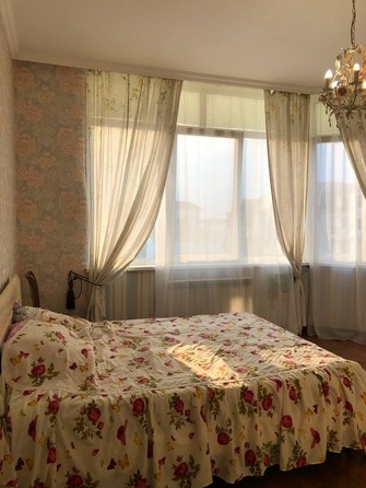 
   Продам 2-комнатную, 60 м², Тельмана ул, д 104А

. Фото 1.