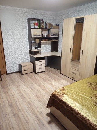 
   Продам 3-комнатную, 90 м², Маршала Жукова ул, к 6

. Фото 8.