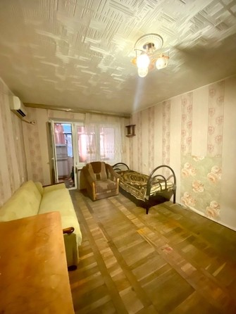 
   Продам 3-комнатную, 50 м², Островского ул, д 31

. Фото 27.