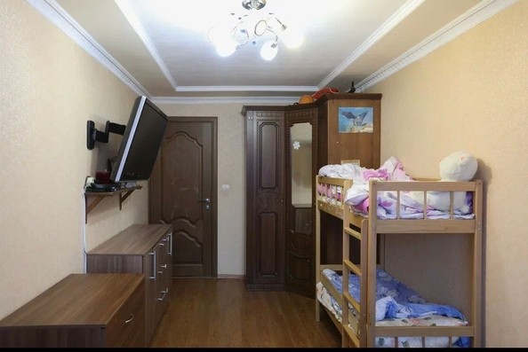 
   Продам 3-комнатную, 63 м², Грибоедова ул, д 15

. Фото 8.