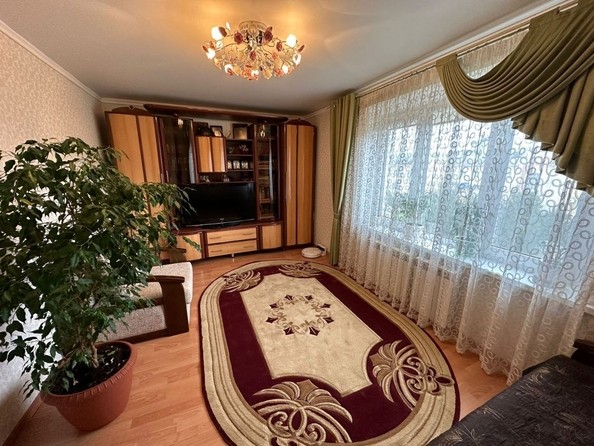 
   Продам 3-комнатную, 54 м², Северный мкр, д 4

. Фото 10.