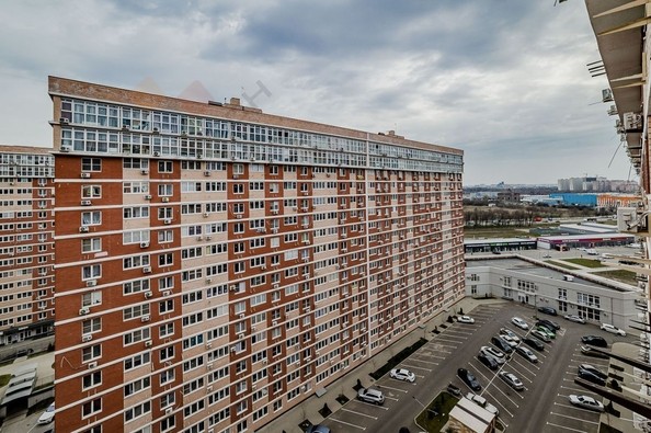 
   Продам 2-комнатную, 64.2 м², Западный Обход ул, 39/2к3

. Фото 22.