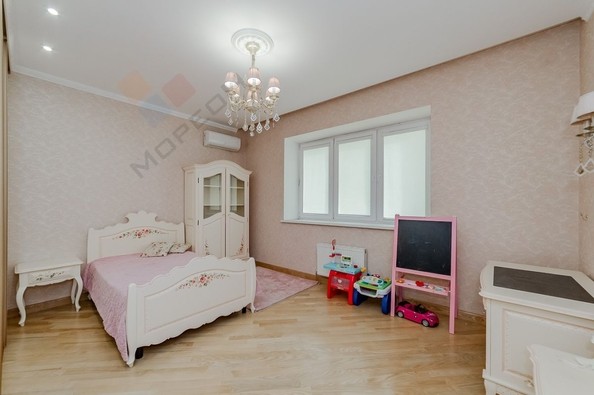 
   Продам 5-комнатную, 188.2 м², Дзержинского ул, 93/1

. Фото 8.