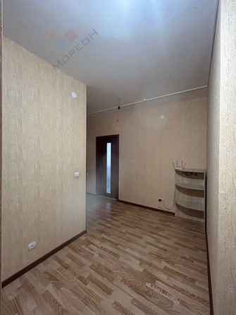 
   Продам 2-комнатную, 72 м², Александра Покрышкина ул, 4/9

. Фото 6.
