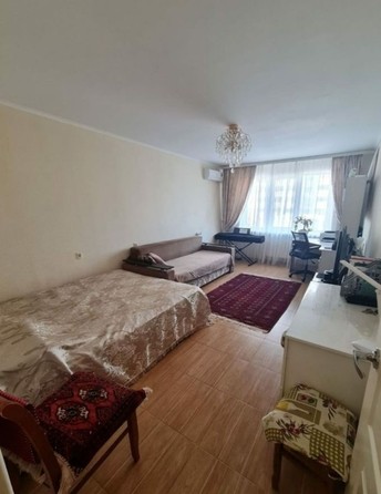 
   Продам 2-комнатную, 63 м², Маршала Жукова ул, к 3

. Фото 9.