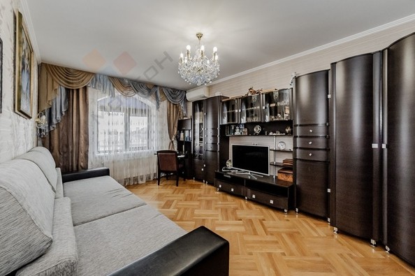 
   Продам дом, 370 м², Краснодар

. Фото 27.