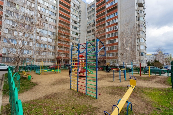 
   Продам 2-комнатную, 48.7 м², Восточно-Кругликовская ул, 64

. Фото 15.