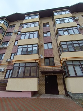
   Продам 2-комнатную, 51 м², Ленина ул, 180к6

. Фото 1.