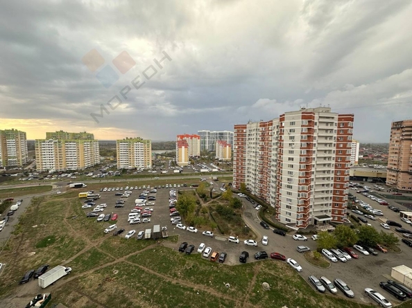 
   Продам 1-комнатную, 40 м², Валерия Гассия ул, 7

. Фото 12.