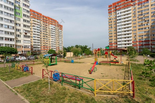 
   Продам 2-комнатную, 59.3 м², Генерала Трошева Г.Н. ул, 31

. Фото 21.