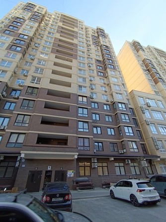 
   Продам 1-комнатную, 42 м², Ленина ул, 173Ак4

. Фото 2.