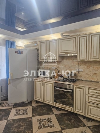
   Продам таунхаус, 62.3 м², Новомихайловский

. Фото 6.
