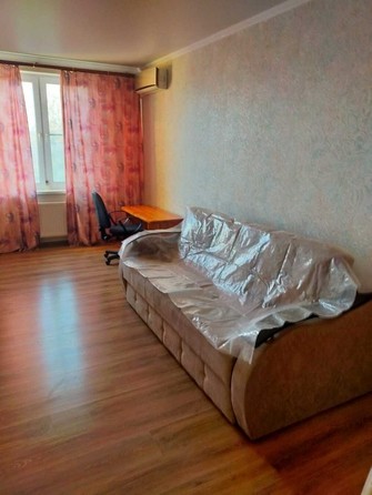 
   Продам 1-комнатную, 42 м², Краснодарская ул, 64Бк1

. Фото 2.