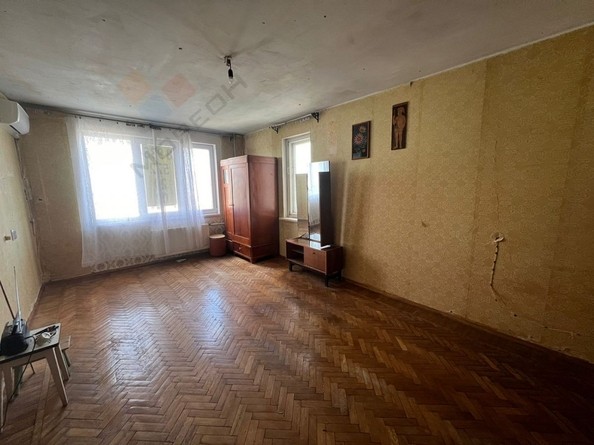 
   Продам 1-комнатную, 39.6 м², Платановый б-р, 6

. Фото 2.