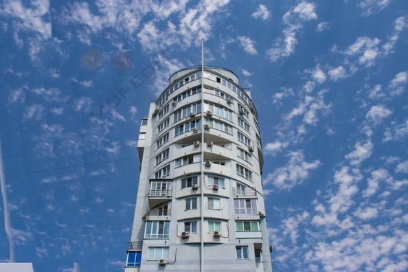 
   Продам 2-комнатную, 64.2 м², Сормовская ул, 208/2

. Фото 10.