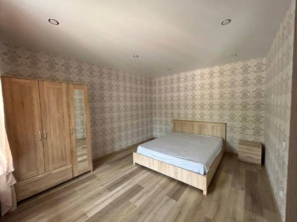 
   Продам 2-комнатную, 40 м², Апшеронская ул, 10/4

. Фото 3.