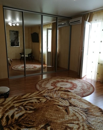 
   Продам 2-комнатную, 73 м², Новороссийская ул, 232

. Фото 14.