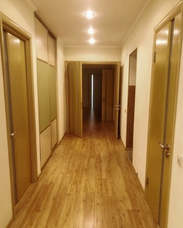 
   Продам 5-комнатную, 204 м², Владимирская ул, 146к1

. Фото 1.