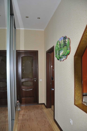 
   Продам 2-комнатную, 54 м², Тургенева ул, 90

. Фото 6.