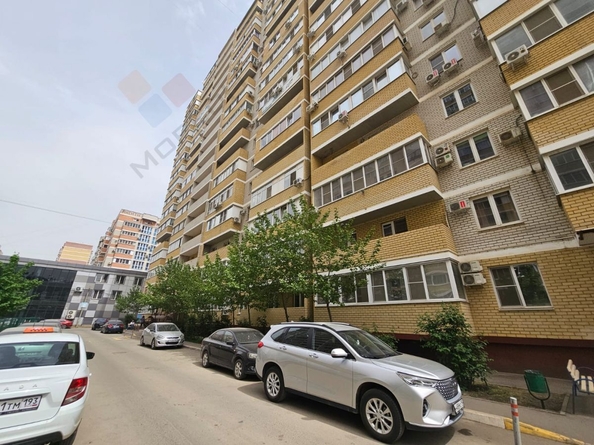 
   Продам 2-комнатную, 83.1 м², Сергея Есенина ул, 110к2

. Фото 9.