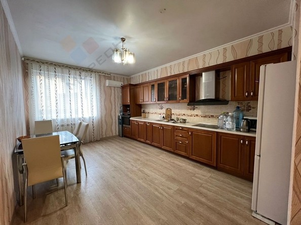 
   Продам 2-комнатную, 75.6 м², Кожевенная ул, 26

. Фото 2.