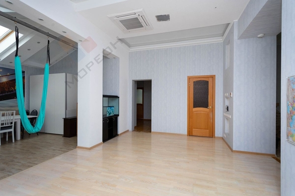 
   Продам 6-комнатную, 265 м², Черкасская ул, 79

. Фото 8.