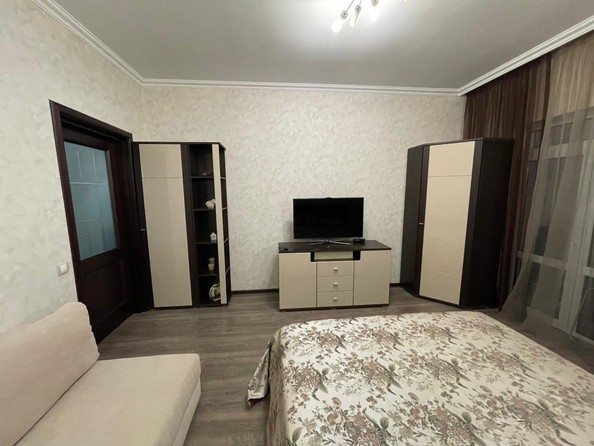 
   Продам 1-комнатную, 60 м², Нахимова ул, д 9

. Фото 4.