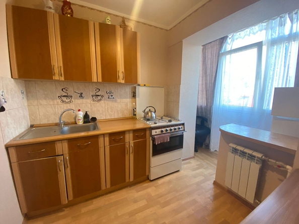 
   Продам 1-комнатную, 31 м², Победы ул, 100

. Фото 13.