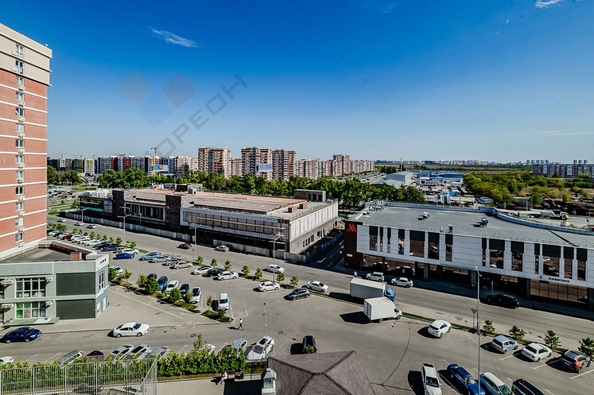 
   Продам 2-комнатную, 52.5 м², Западный Обход ул, 39/2к1

. Фото 17.