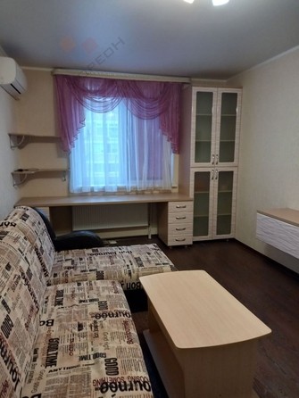 
   Продам 2-комнатную, 65.2 м², Сергея Есенина ул, 110к1

. Фото 6.