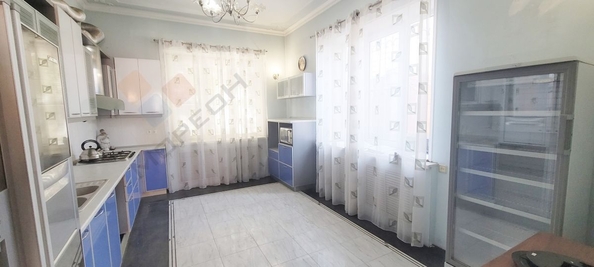 
   Продам дом, 272.9 м², Краснодар

. Фото 6.