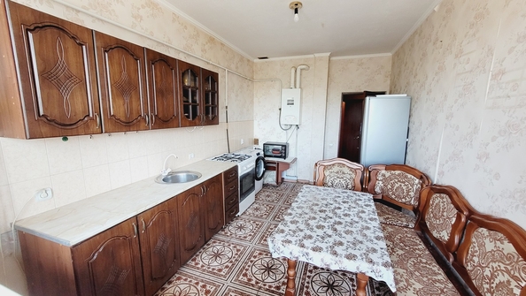 
   Продам 2-комнатную, 54 м², Анапское ш, 81А

. Фото 1.