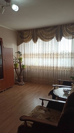 
   Продам 3-комнатную, 62 м², Дзержинского ул, 131

. Фото 2.