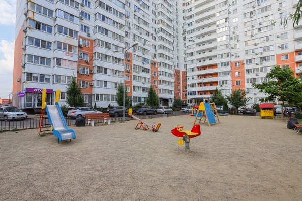 
   Продам 2-комнатную, 56.4 м², Артюшкова В.Д. ул, 27

. Фото 20.