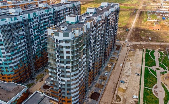 
   Продам 2-комнатную, 64 м², Командорская ул, 15

. Фото 4.